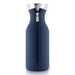 Carafe rafraîchissante Eva Solo à housse tissée, navy blue (bleu)