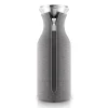 Carafe rafraîchissante Eva Solo à housse tissée, gris foncé