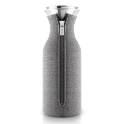 Carafe rafraîchissante Eva Solo à housse tissée, gris foncé