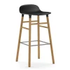 Chaise de bar Form pieds en chêne 75 cm, noir