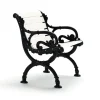 Fauteuil Byarum, Pin laqué blanc, support noir