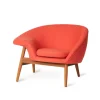 Fauteuil Fried Egg, tissu hero 551 apple red, pieds en teck huilé