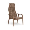 Fauteuil Lamino, peau de mouton sahara, noyer laqué