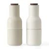 Moulin à épices céramique Bottle Grinder Lot de 2, Sand (couvercle en noyer)
