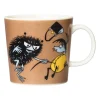 Mug Moomin Stinky in action, Marron