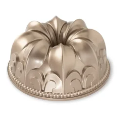 Nordic Ware Fleur de Lis moule à gâteau bundt, 2,4 L
