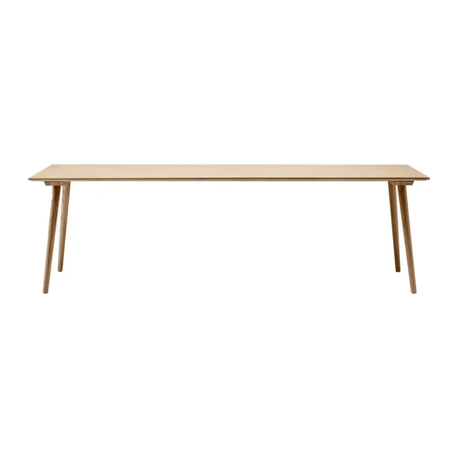 Table In Between SK6, Chêne laqué transparent