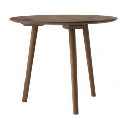Table In Between SK3, Noyer
