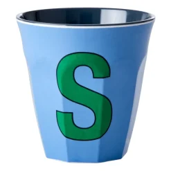 Tasse en mélamine Rice medium lettre S 30 cl, New dusty blue